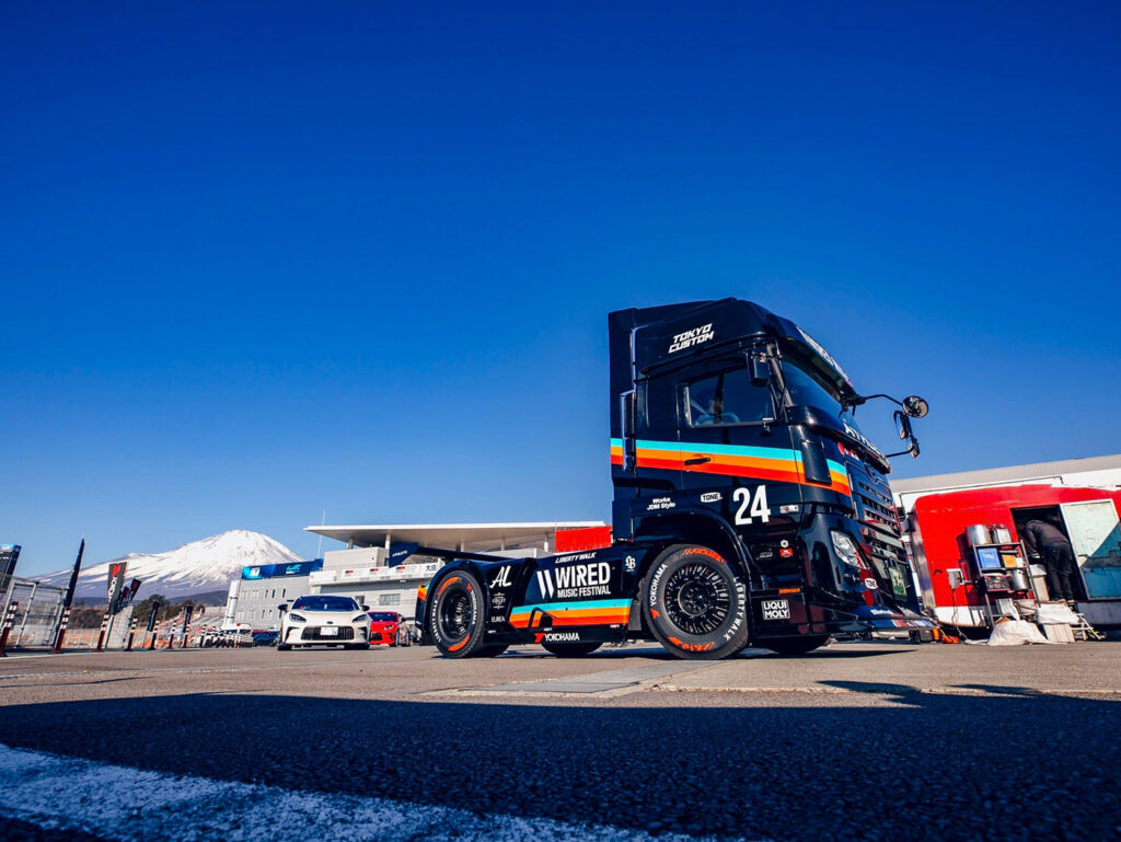 LB-Trucks-2025-ADVAN-Circuit-Experience65.jpg