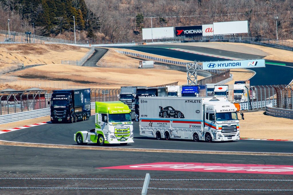LB-Trucks-2025-ADVAN-Circuit-Experience92.jpg