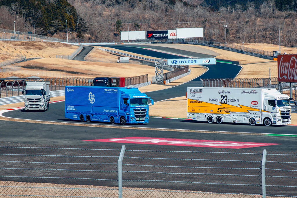 LB-Trucks-2025-ADVAN-Circuit-Experience96.jpg