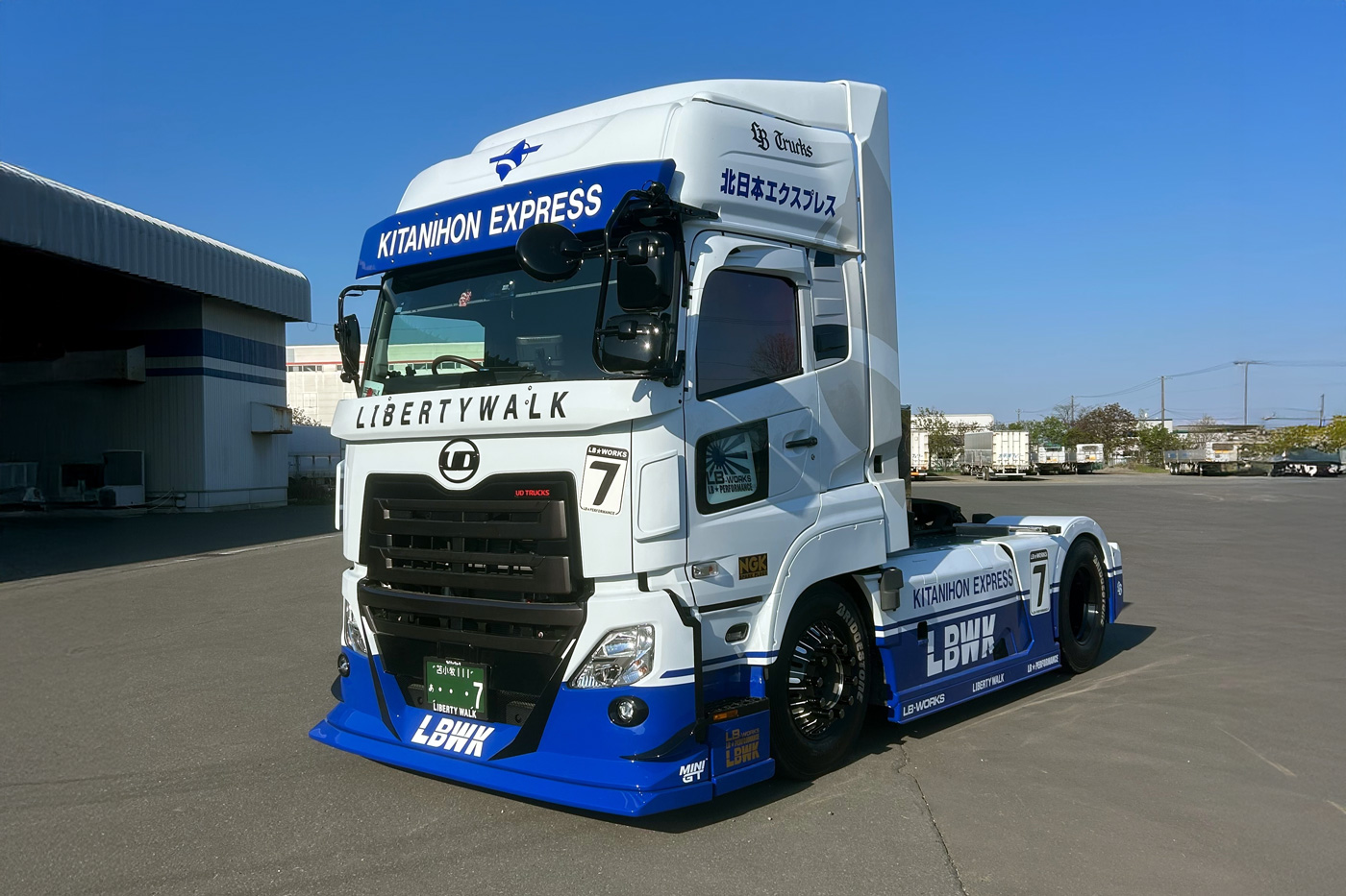 北日本エクスプレス株式会社様 UD QUON - LB Trucks HOKKAIDO